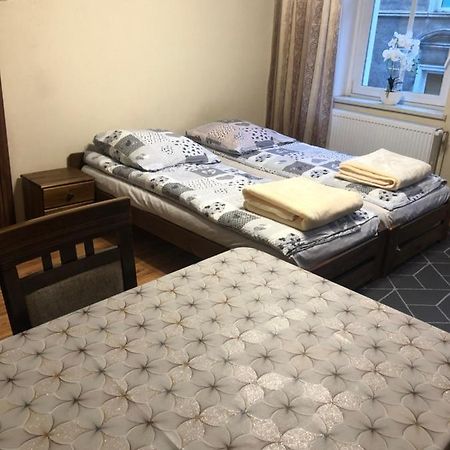 Appartement Apartament Na Zdrojowej à Lądek-Zdrój Extérieur photo